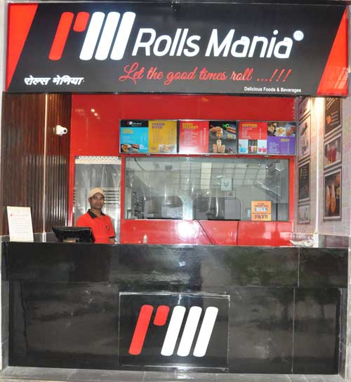 rolls-mania at Kumar Pacific Mall